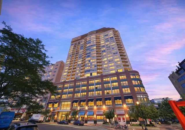 807-davis-st-1301-evanston-il-60201/hzid_0cb9c4c1