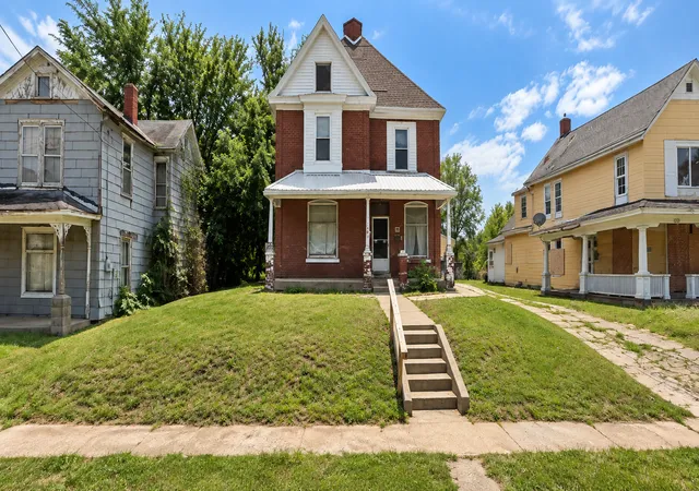 212-chestnut-st-quincy-il-62301/hzid_67d5b98d