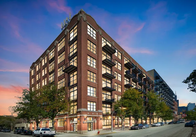 1250-w-van-buren-st-511-chicago-il-60607/hzid_3a1c0612