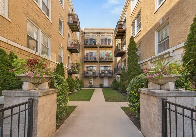 4910-n-drake-ave-2-chicago-il-60625/hzid_5deec1a4