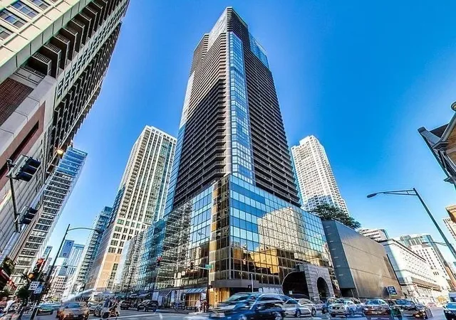 10-e-ontario-st-4706-chicago-il-60611/hzid_233938b6