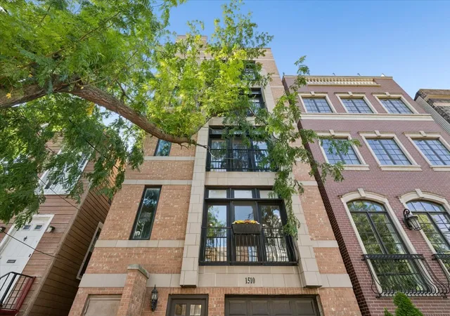 1510-n-wieland-st-2-chicago-il-60610/hzid_0e73b7bd