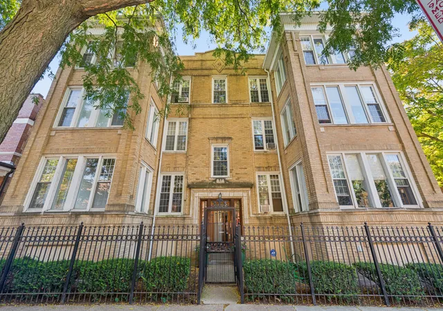2457-w-eastwood-ave-1-chicago-il-60625/hzid_38011077