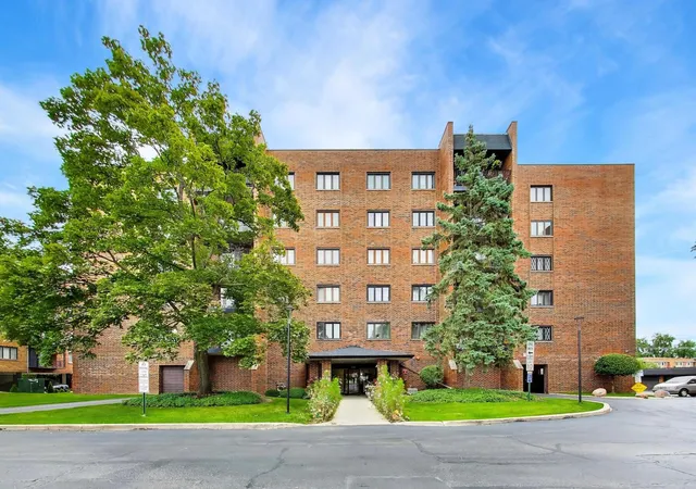 9346-landings-ln-406-des-plaines-il-60016/hzid_7eb3fe99