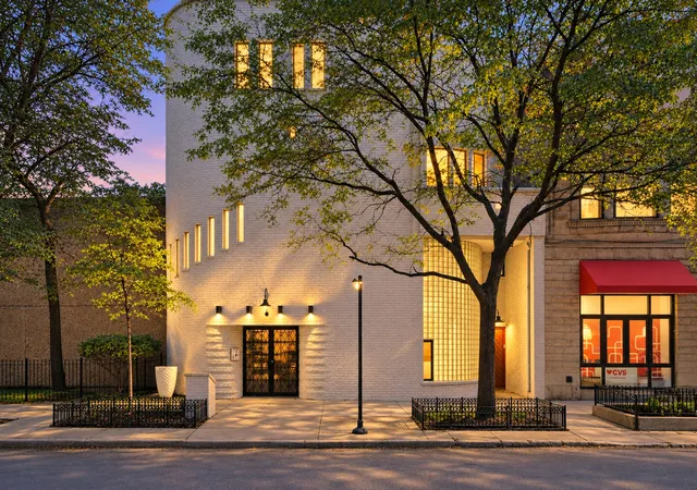 1209-n-state-pkwy-4-chicago-il-60610/hzid_0a42f292