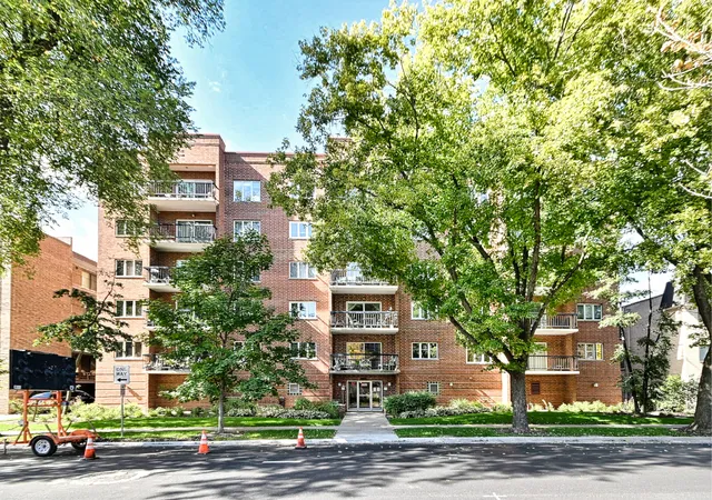 820-graceland-ave-505-des-plaines-il-60016/hzid_800ead54