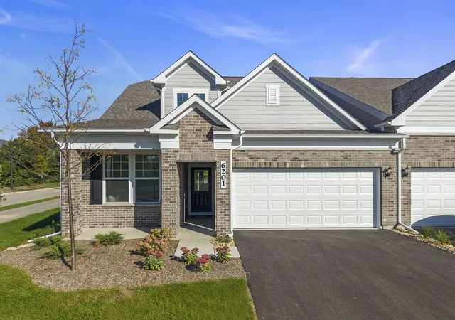 6201-links-dr-24001-woodridge-il-60517/hzid_65e107fd