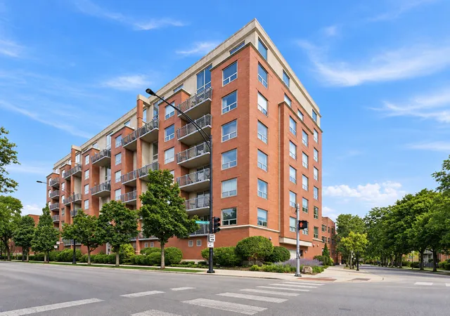 1100-w-montrose-ave-502-chicago-il-60613/hzid_bb72f152