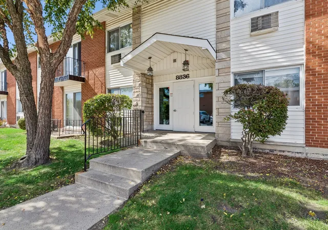 8836-n-western-ave-1h-des-plaines-il-60016/hzid_06ce1a8d