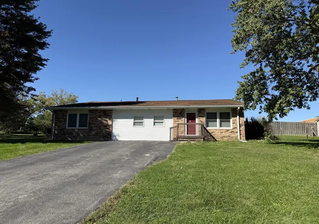 101-n-east-st-mahomet-il-61853/hzid_1d7ddc9c