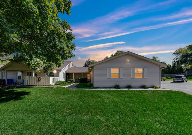 602-devonshire-ct-d-mchenry-il-60050/hzid_60c1c2b8