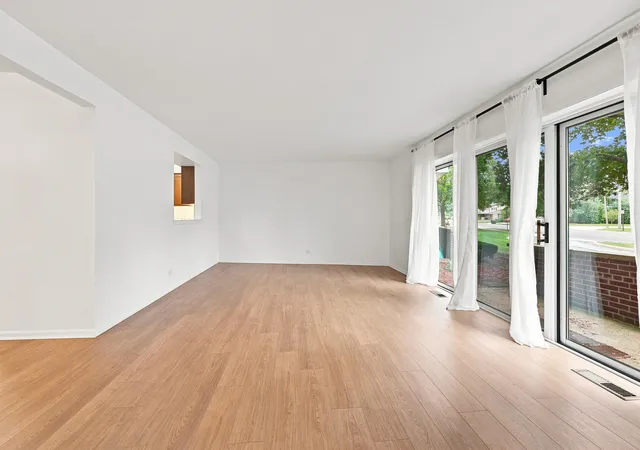 1025-s-fernandez-ave-1s-arlington-heights-il-60005/hzid_c4a8f02f