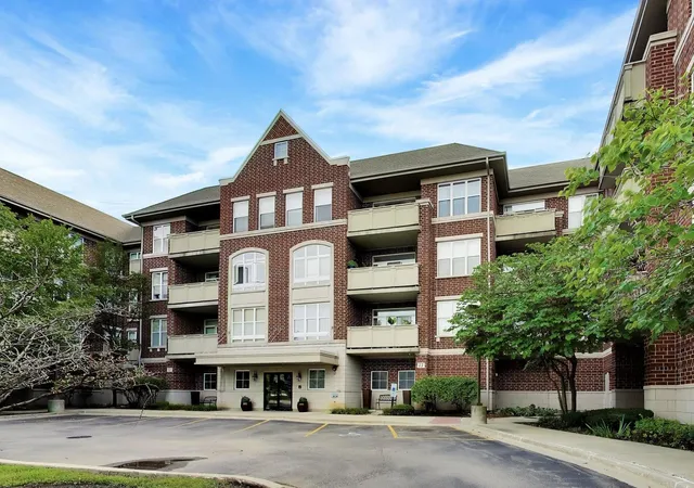 77-n-quentin-rd-311-palatine-il-60067/hzid_340be01e