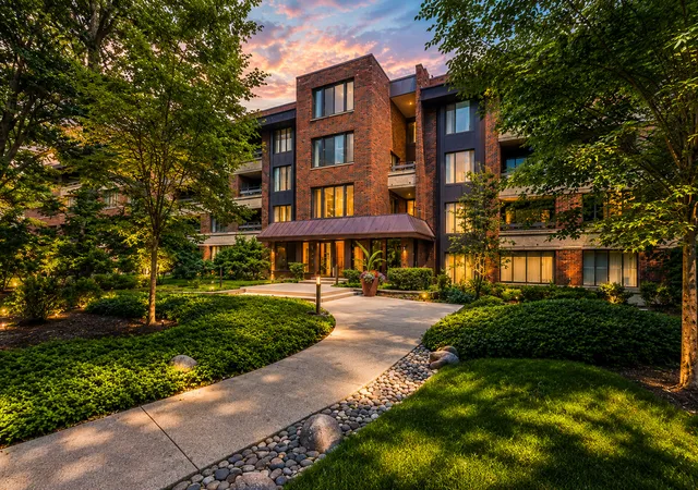 1401-burr-oak-rd-201c-hinsdale-il-60521/hzid_b84f2478