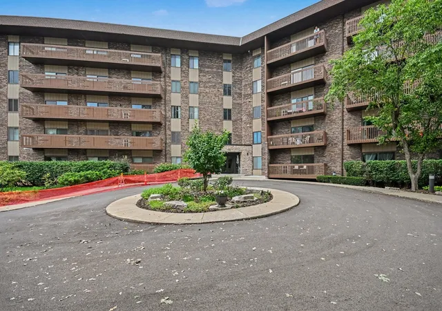 120-lakeview-dr-519-bloomingdale-il-60108/hzid_612d9562