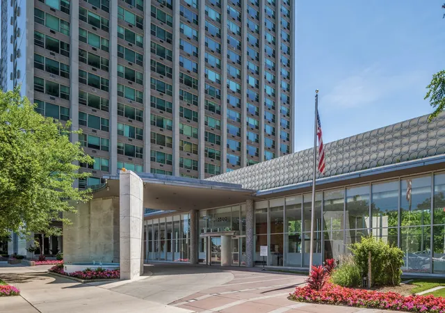 3600-n-lake-shore-dr-1914-chicago-il-60613/hzid_dd108f97