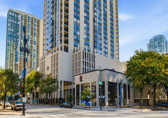 1122-n-clark-st-3202-chicago-il-60610/hzid_cdef74f5