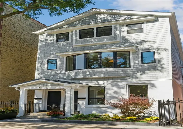 616-w-willow-st-chicago-il-60614/hzid_f65a0b86