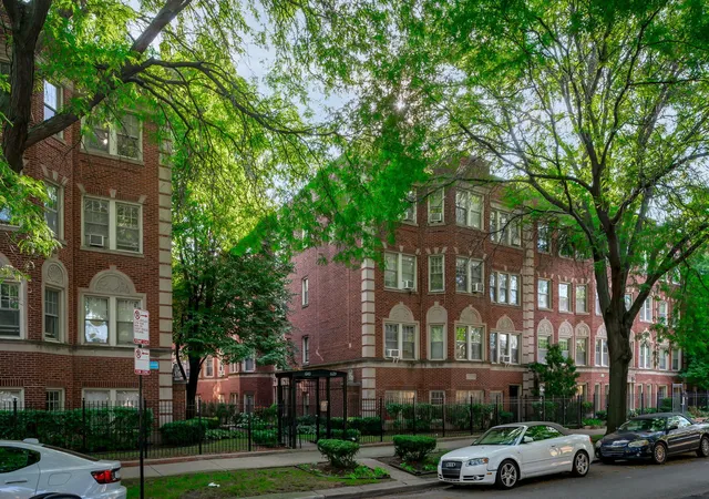 6131-n-hoyne-ave-g-chicago-il-60659/hzid_75426a2e