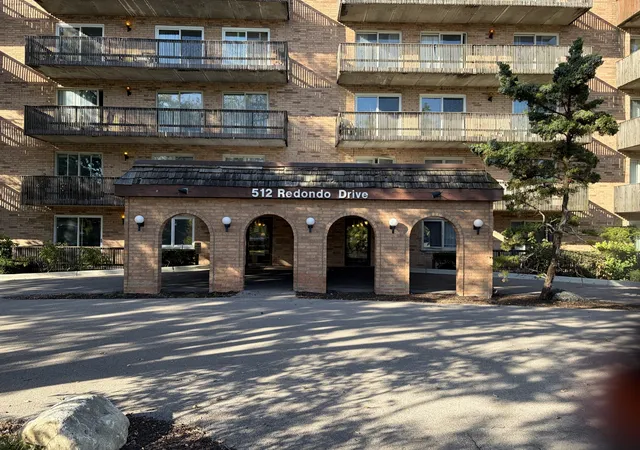 512-redondo-dr-411-downers-grove-il-60516/hzid_68d45aed