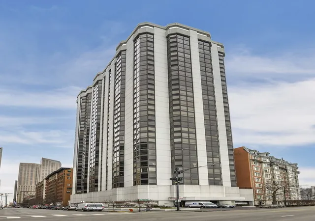 990-n-lake-shore-dr-19b-chicago-il-60611/hzid_e3349513