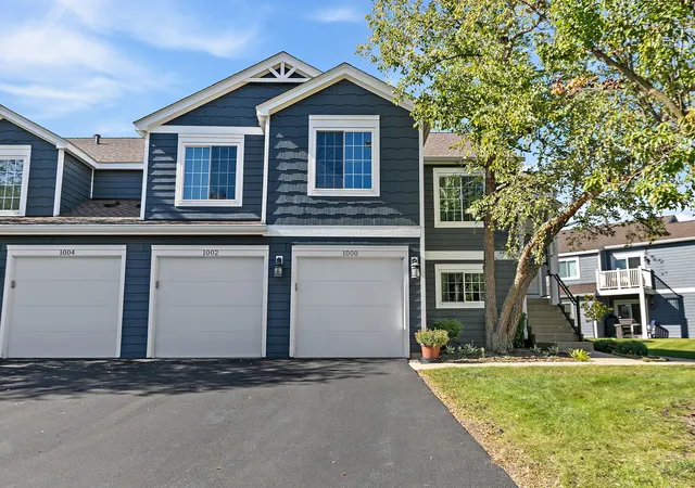 1002-boston-cir-1002-schaumburg-il-60193/hzid_3bce10c1