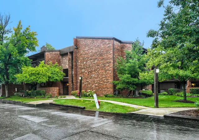 14509-sussex-ct-ph3-oak-forest-il-60452/hzid_408d2d2f