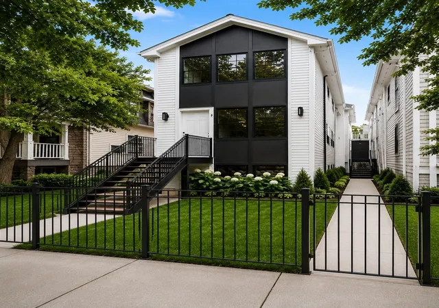 1938-n-sawyer-ave-1-chicago-il-60647/hzid_3e114e12