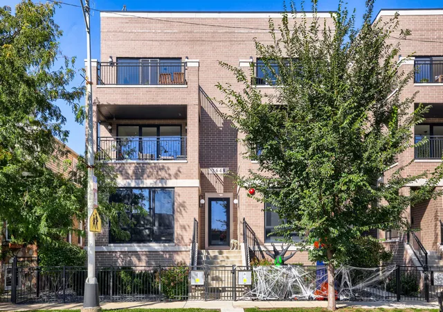 1648-w-diversey-pkwy-2e-chicago-il-60614/hzid_5d4ca3ac