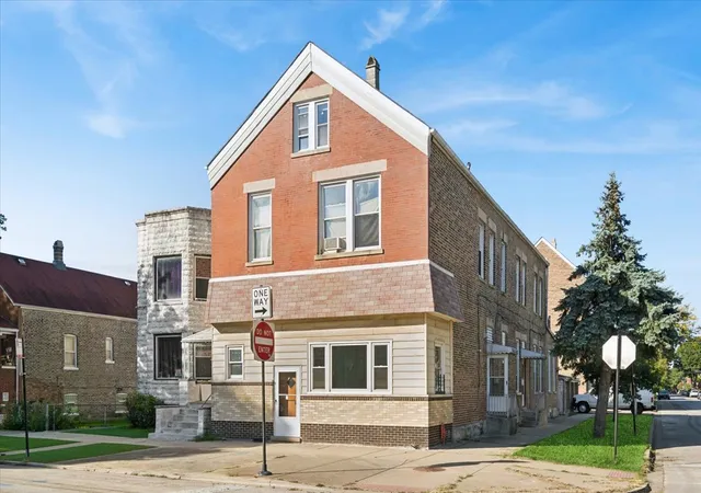 3700-s-honore-st-chicago-il-60609/hzid_01716bfe