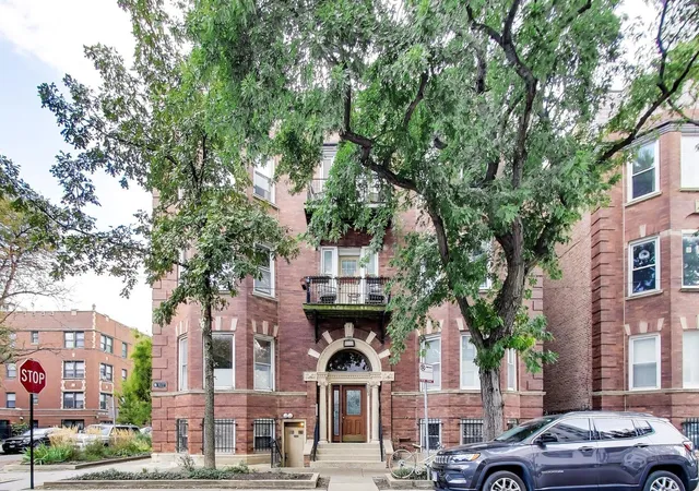 5201-s-blackstone-ave-1w-chicago-il-60615/hzid_b4e689d7