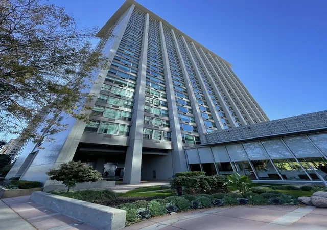 3600-n-lake-shore-dr-2610-chicago-il-60613/hzid_3c57d039