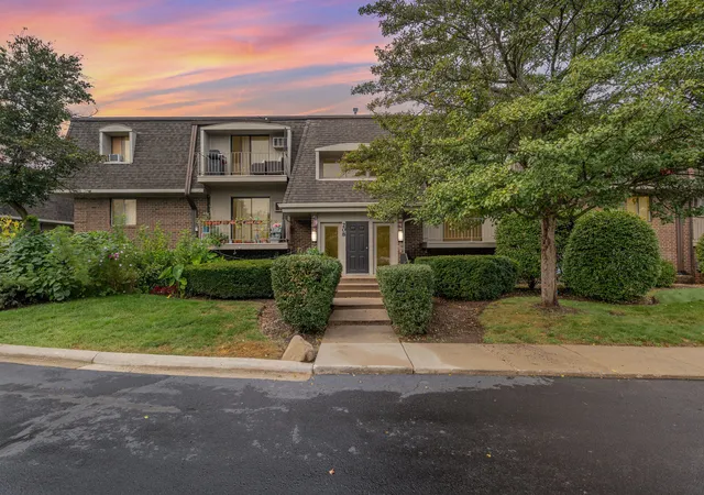 208-e-bailey-rd-k-naperville-il-60565/hzid_f15da856