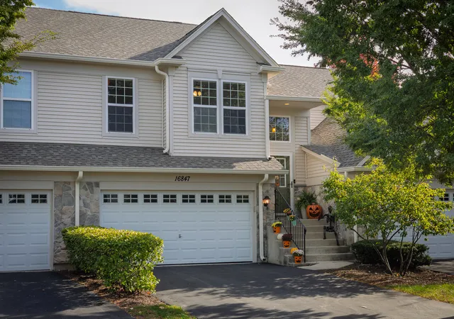 16847-ivy-ln-16847-lockport-il-60441/hzid_1f8f4528