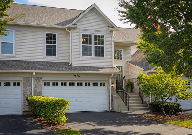 16847-ivy-ln-16847-lockport-il-60441/hzid_1f8f4528