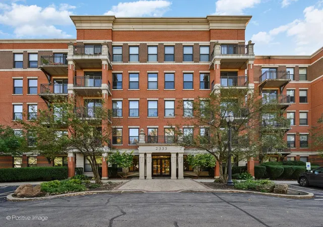 2335-w-belle-plaine-ave-209-chicago-il-60618/hzid_1aacbb95