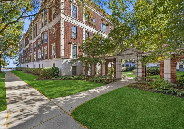 482-sheridan-rd-1-evanston-il-60202/hzid_1bd7c4f0