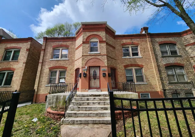 11420-11422-s-champlain-ave-chicago-il-60628/hzid_0092b7b4