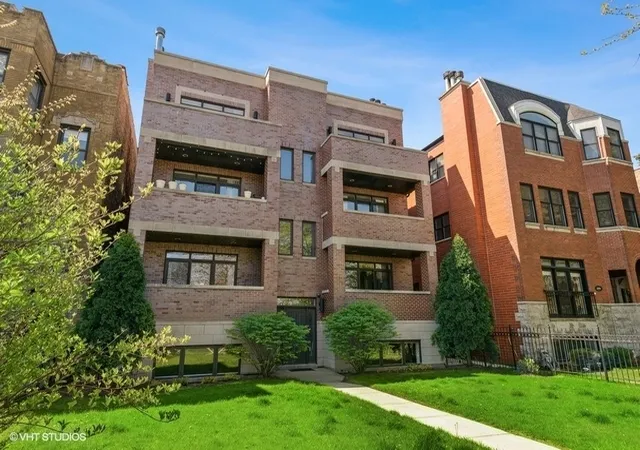 2445-w-logan-blvd-2e-chicago-il-60647/hzid_b33f69a5