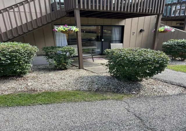 38-n-bermuda-colony-6-fox-lake-il-60020/hzid_f6151b1d