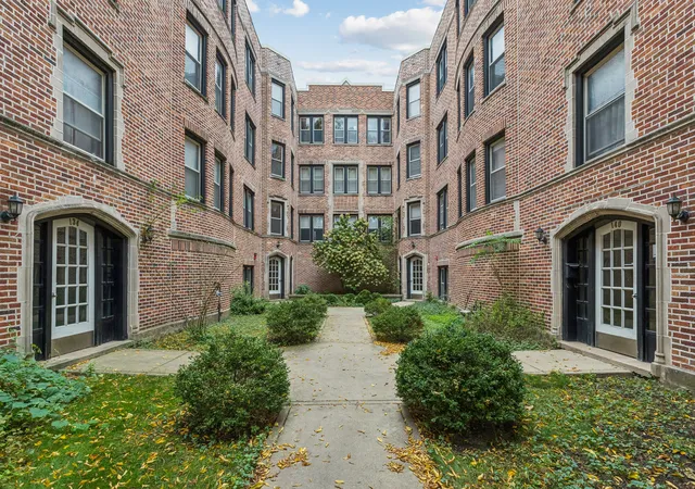 136-clyde-ave-2s-evanston-il-60202/hzid_1def6b2e