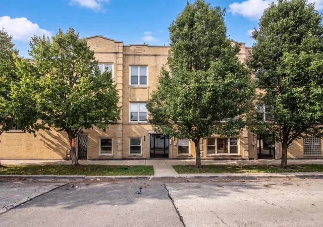 1951-n-monticello-ave-g-chicago-il-60647/hzid_35113a3b