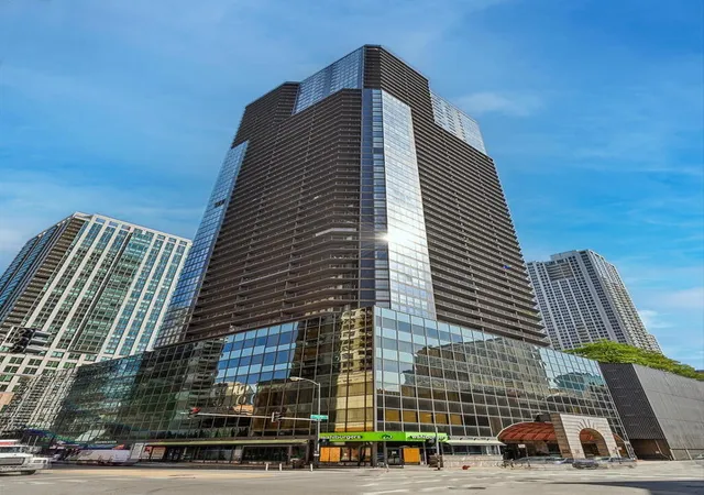 10-e-ontario-st-4705-chicago-il-60611/hzid_12566e8f