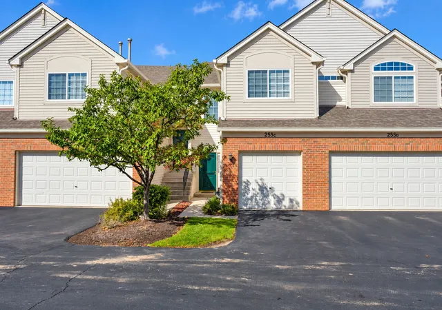255-thornwood-way-c-south-elgin-il-60177/hzid_e84bf8fe