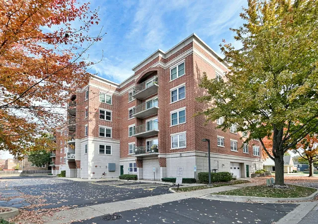 104-n-plum-grv-rd-402-palatine-il-60067/hzid_782917c8