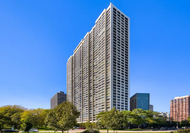 2800-n-lake-shore-dr-2001-chicago-il-60657/hzid_3cdd6c74