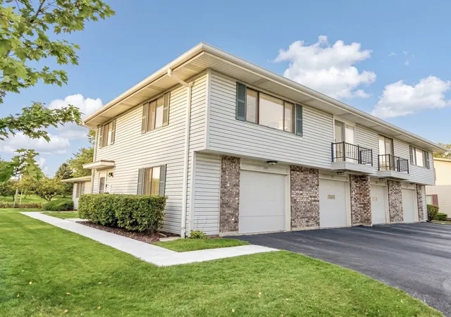 935-shattuck-ln-935-schaumburg-il-60194/hzid_d44a98ad