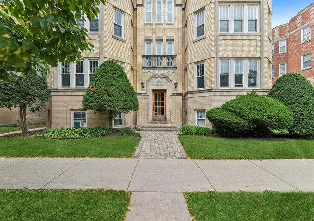 6436-n-damen-ave-3n-chicago-il-60645/hzid_00f60112