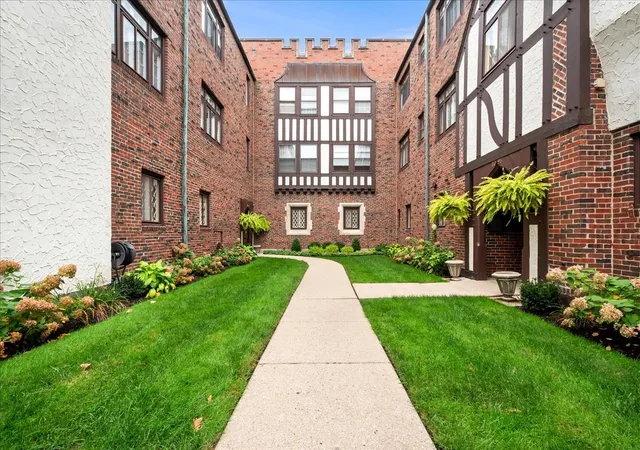 1097-merrill-st-g2-winnetka-il-60093/hzid_8b36c2aa
