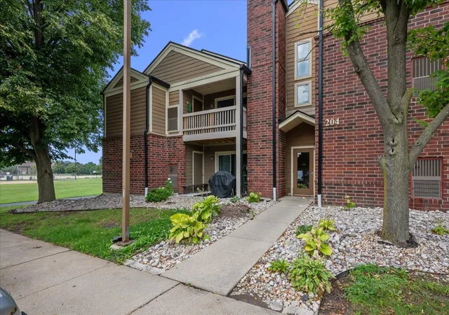 204-glengarry-dr-102-bloomingdale-il-60108/hzid_ed6bce8d